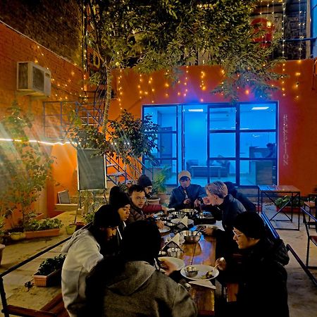 Live Free Hostel فاراناسي المظهر الخارجي الصورة