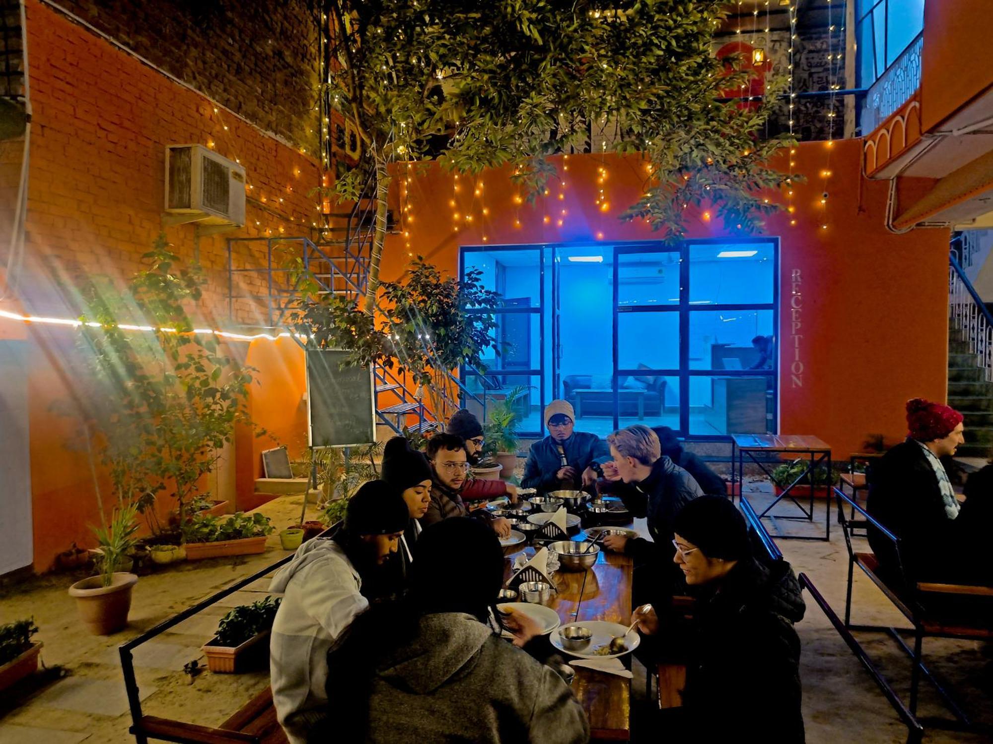 Live Free Hostel فاراناسي المظهر الخارجي الصورة