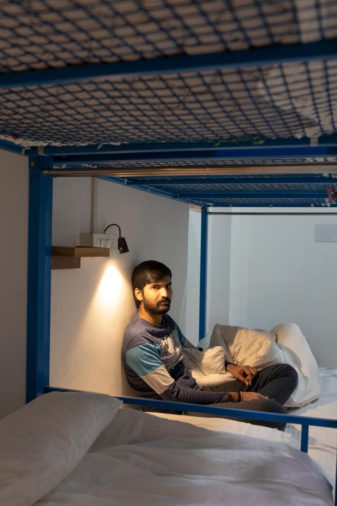 Live Free Hostel فاراناسي الغرفة الصورة