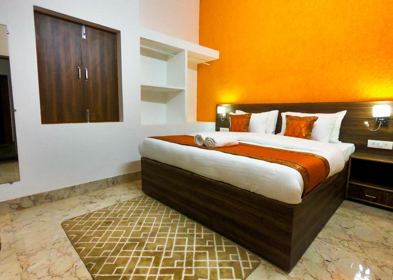 Live Free Hostel فاراناسي المظهر الخارجي الصورة